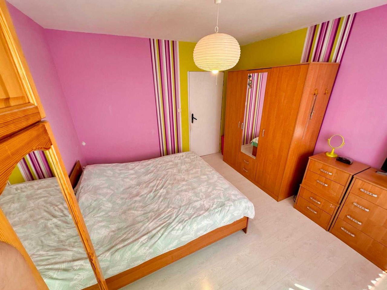 Продава се Четиристаен апартамент в Русе, Дружба 3 - 98 кв.м за 1150 €/кв.м - Снимка #13