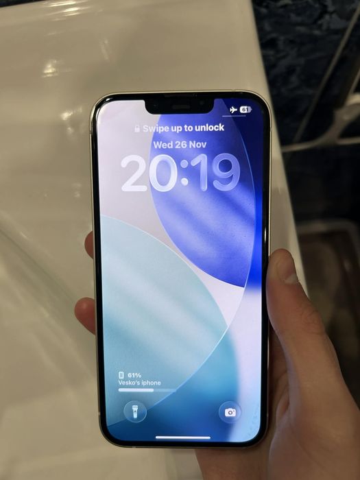 Ай фон 14,перфектен