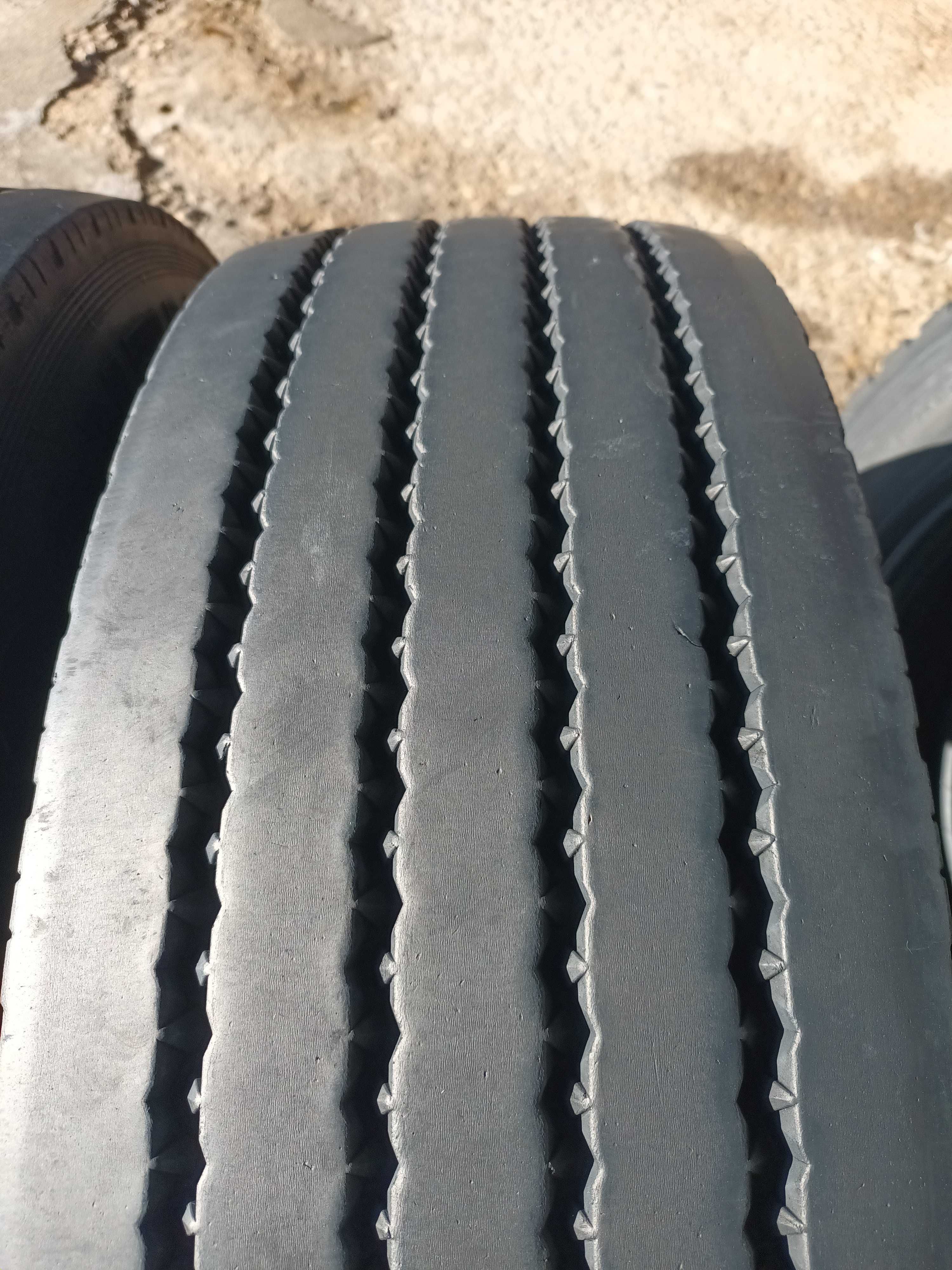 2 тежкотоварни гуми за ремарке 265/70 R19.5 Continental HTR1 143/141J