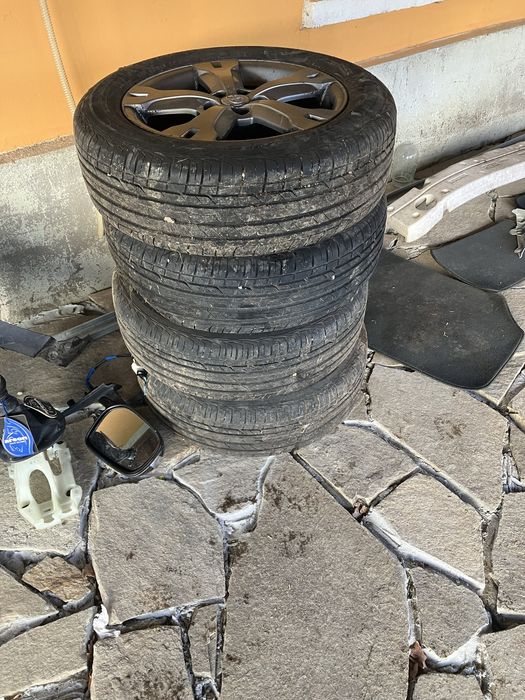 Тойота джанти със зимни илетни гуми