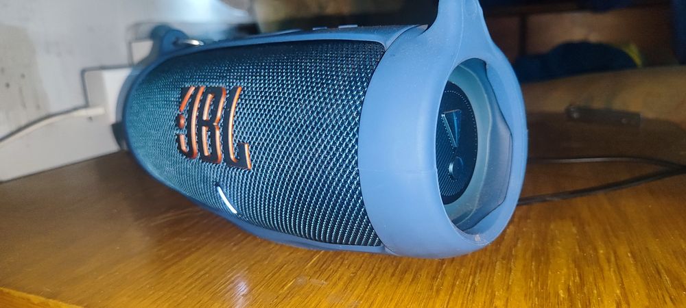 JBL Charge 5 Portable Bluetooth Speaker