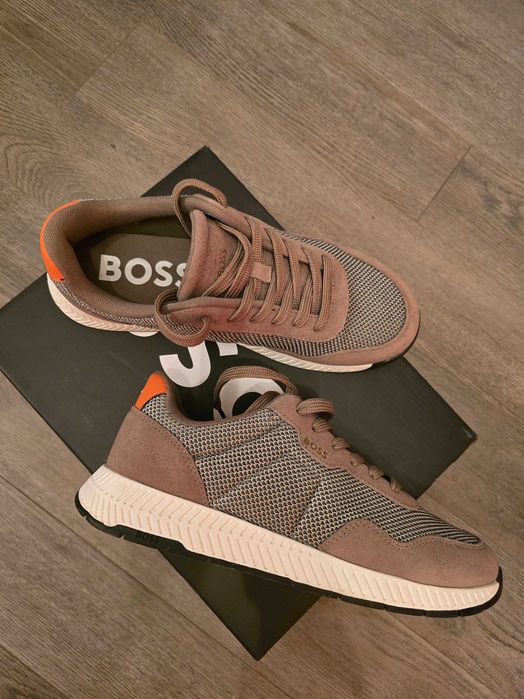 Boss чисто нови с кутия