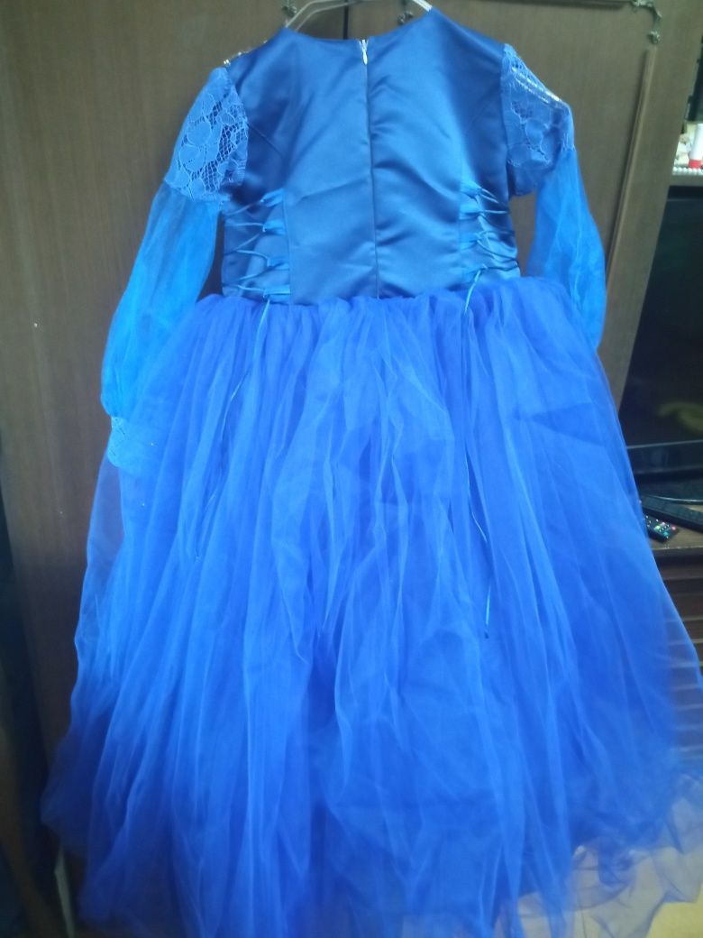 Платье концертное синее с обручем