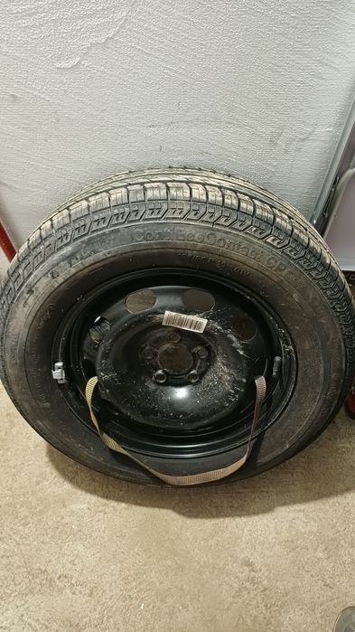 De vanzare roata de rezerva