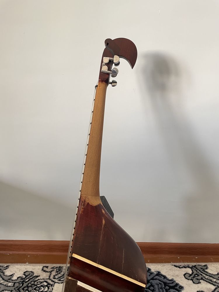 Afgʻon rubobi 1943 yil yasalgan