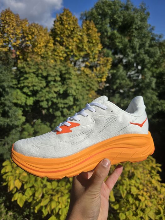 Hoka Clifton 10 42, 43 si 44 Noi!