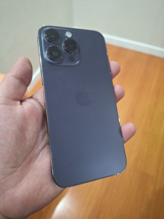 Продам айфон 14 про мах