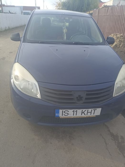 Vând dacia sandero
