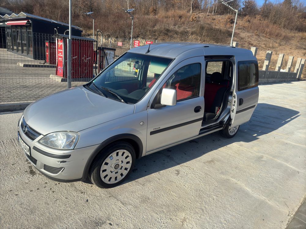 Opel combo tour 1.6 benzina