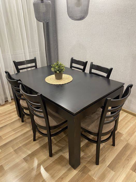 Трапезна маса 140/90 с шест сола масив