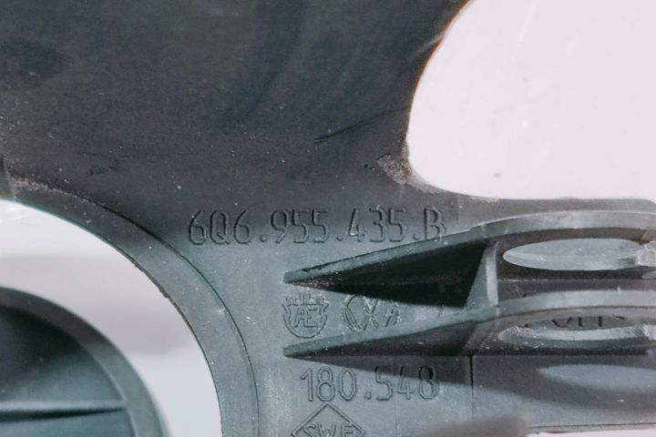 Capac stergator 6Q6955435B Volkswagen VW Golf a 6-a generatie seria