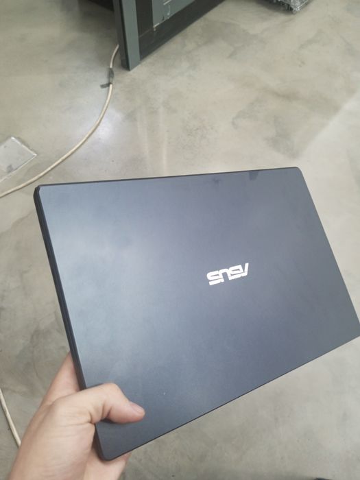 Asus notebook ofis uchun