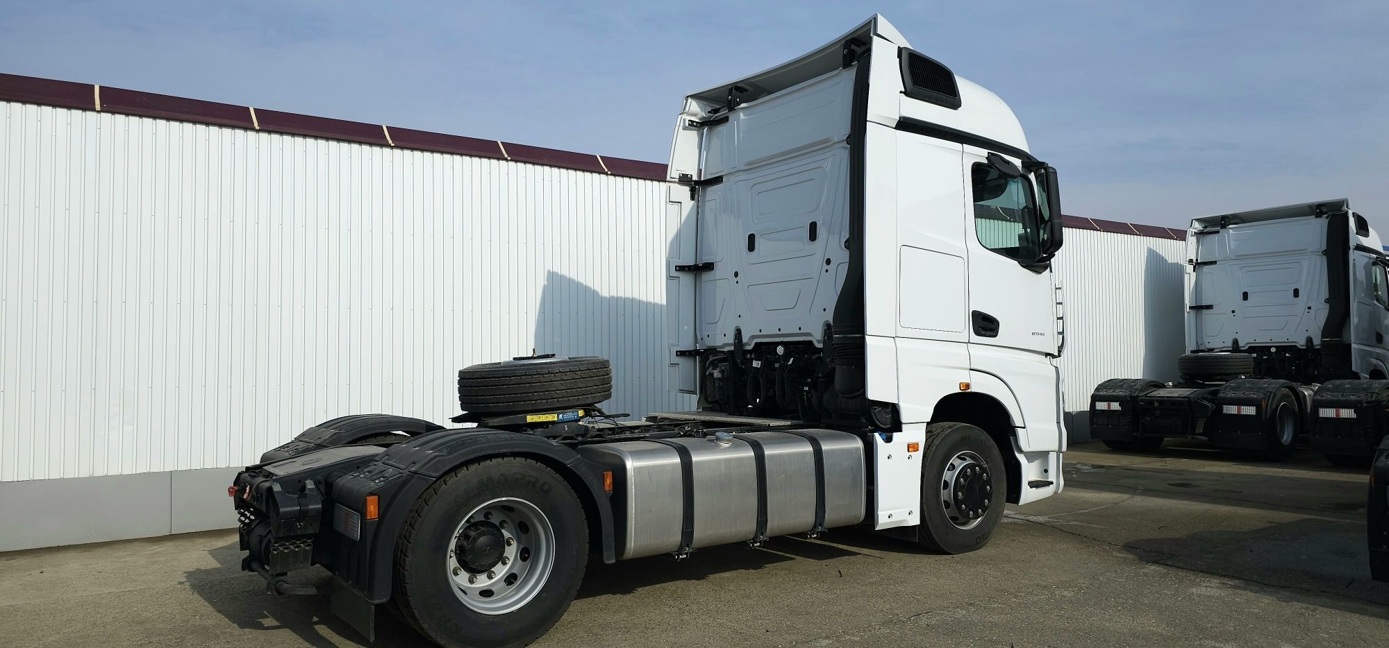 KAMAZ 54901 sotiladi Lizinga ham beriladi