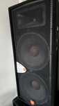 JBL JRX100  Behringer EP4000
