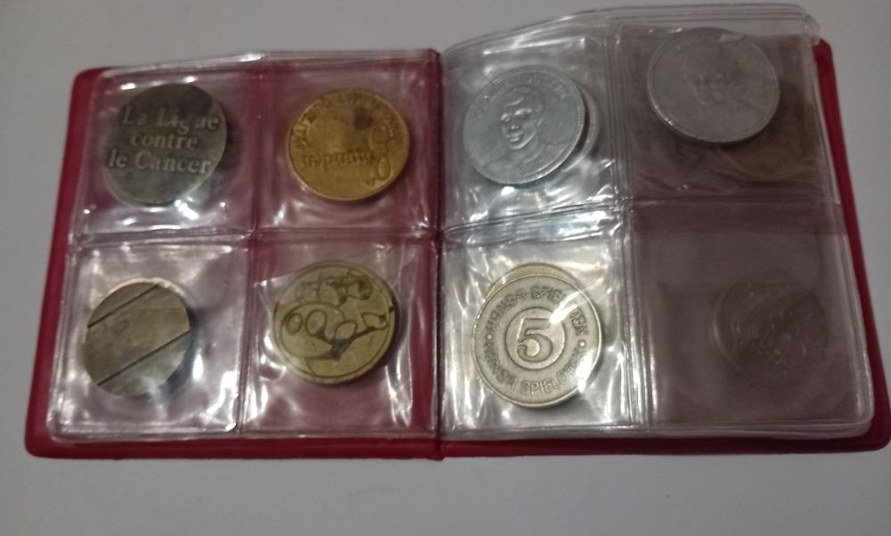 Класьор с жетони