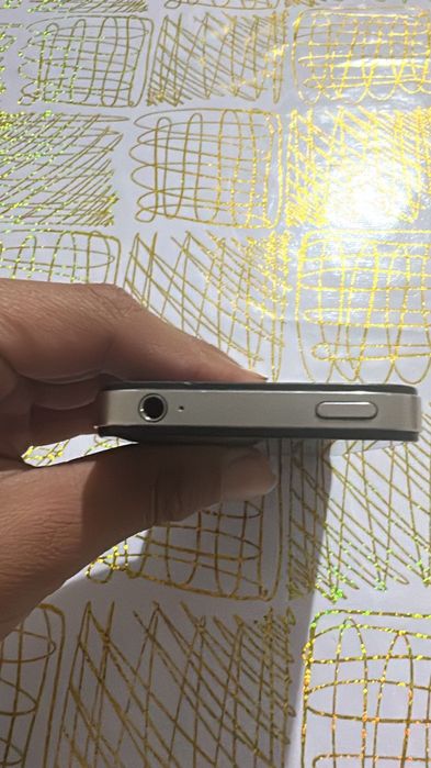 Айфон 4s прадаююю