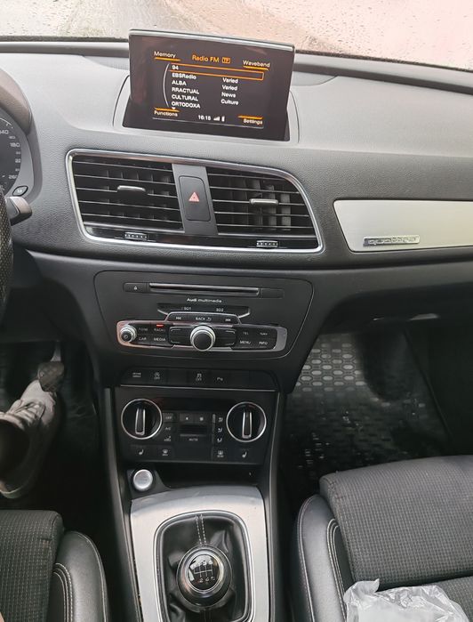 Vând sau schimb Audi Q3 S-line, diesel, 2.0, 2017 manuall