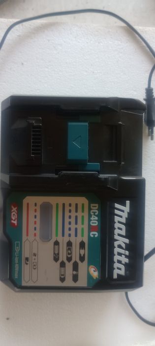 Makita 18v și 40v xgt