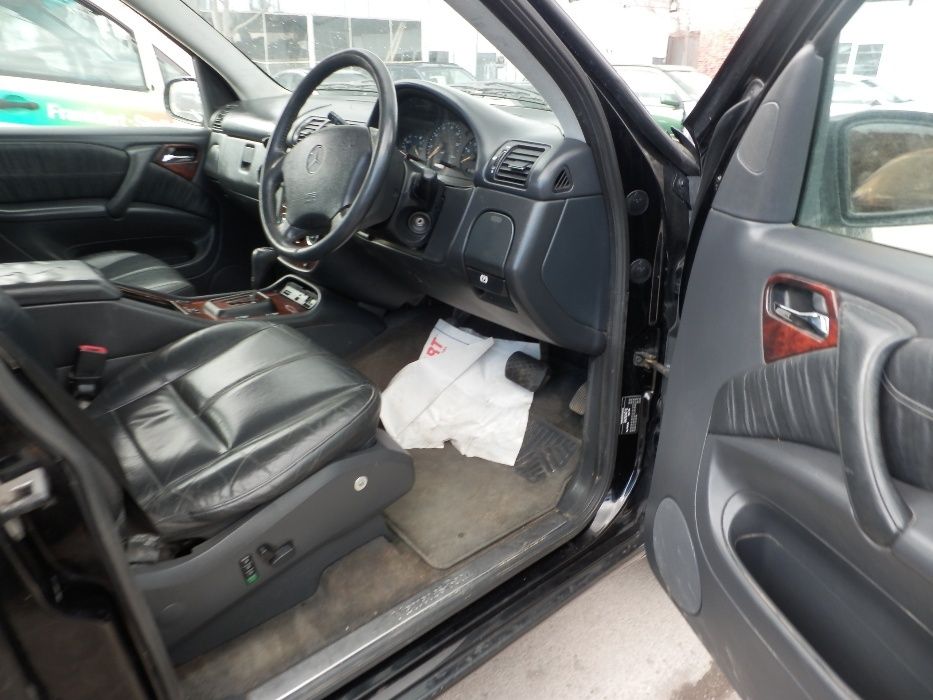 Mercedes ML 270 Мерцедес МЛ 270 2003г.