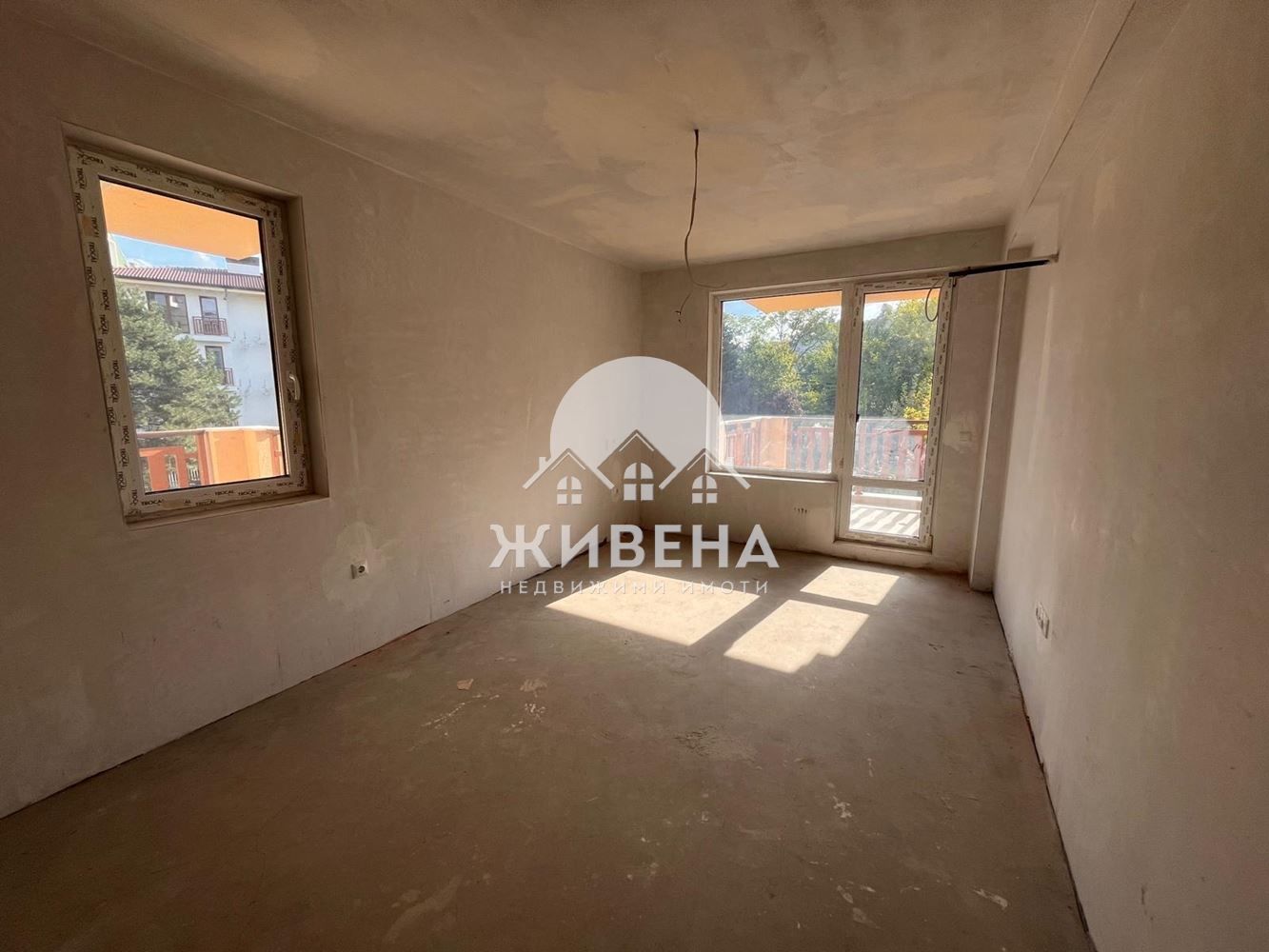 Продавам 3-стаен апартамент, к.к. Св.Св. Константин и Елена, площ 109