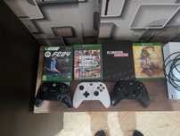 Xbox one S 1TB с 3 джойстика единия не е оригинален и 4 игри
