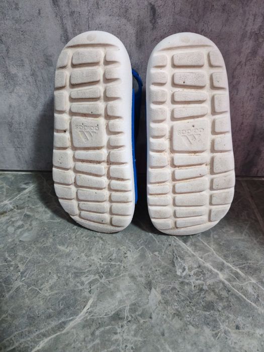 Сандали Adidas, 26 номер, 15 см стелка.