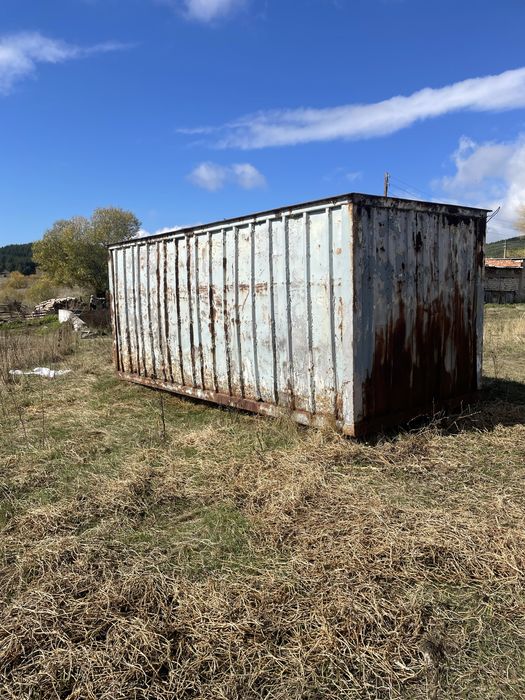 фургон за битови нужди