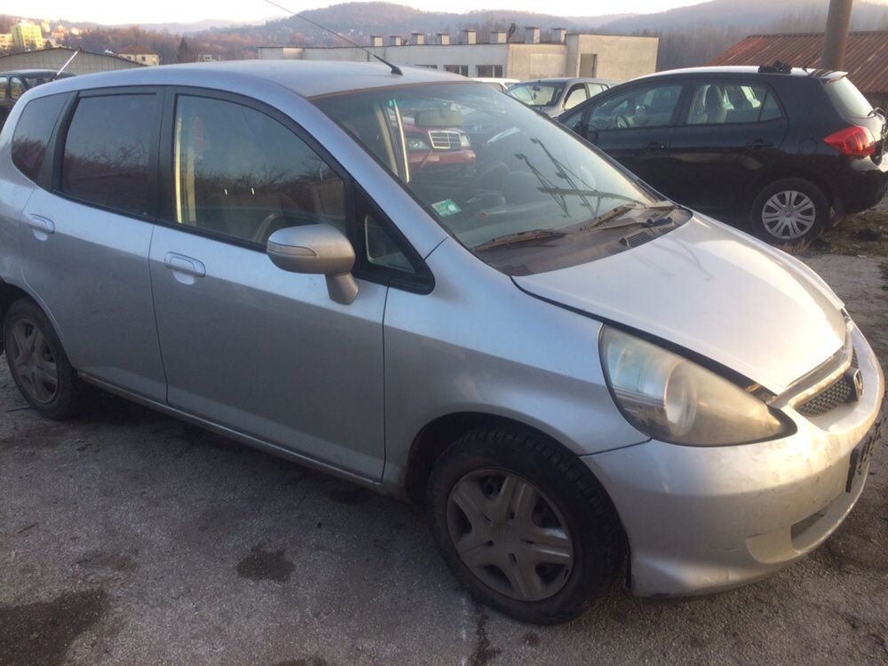 Honda Jazz 1.4i 83к.с facelift на части