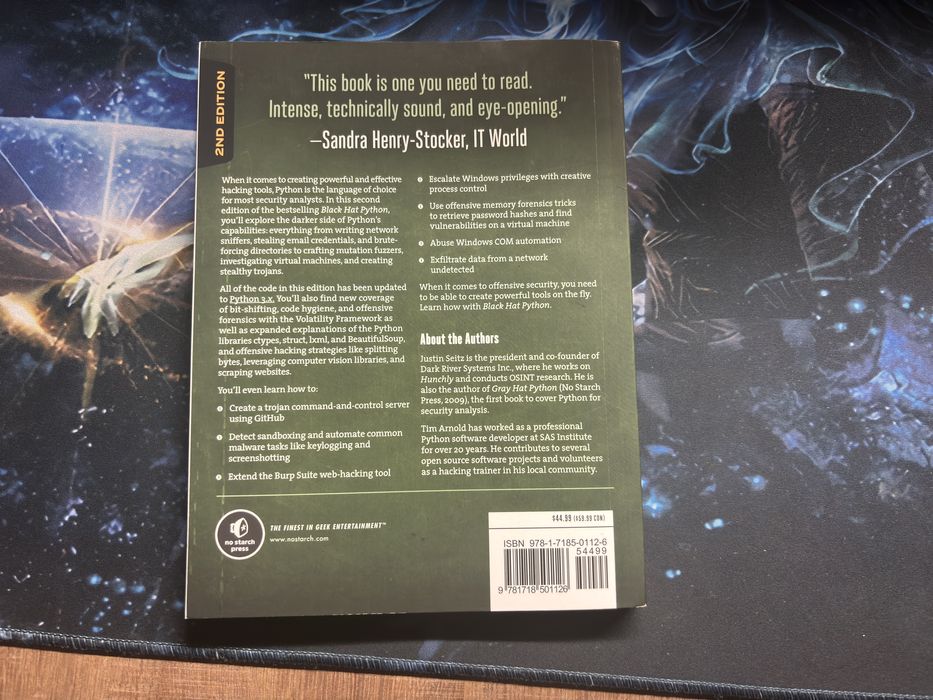 Vand carti de hacking