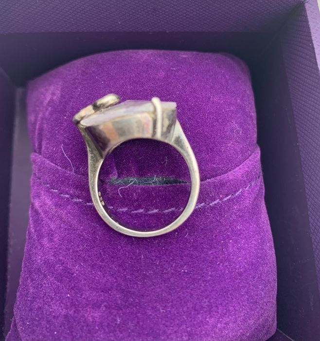 Сребърен пръстен 925  с камък и сърце