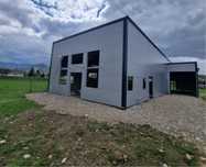 Vand hala metalica 20X30 metri cu panouri sandwichi