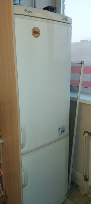 Холодильник б/у.