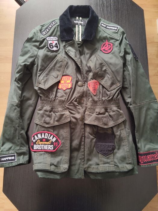 Vând Geaca Dsqured2.