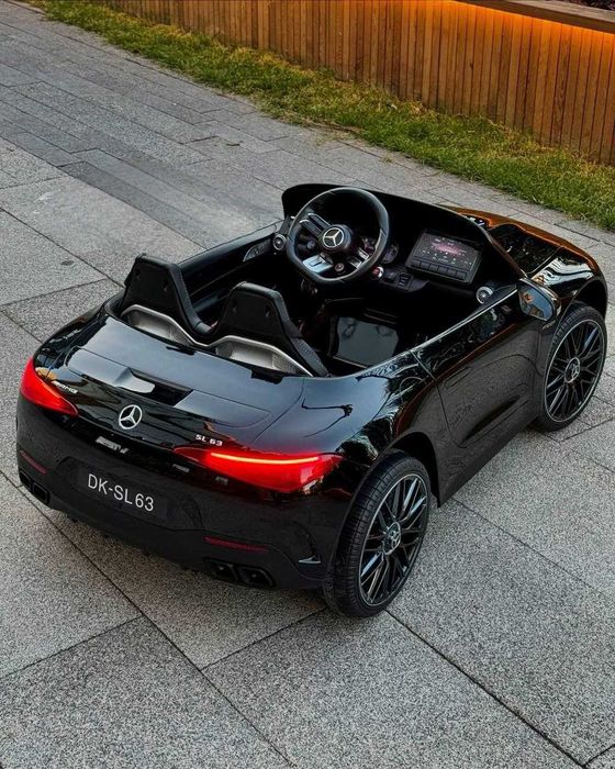 Детский электромобиль : Mercedes-Benz SL 63