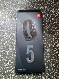 Vând Mi Smart band 5 sigilata