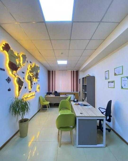 Настенная карта мира 250х160 с подсветкой