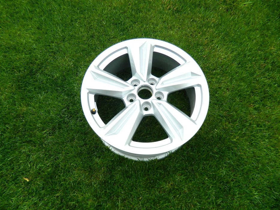 Janta Audi A3 pe 17" cod 8Y0601025AA