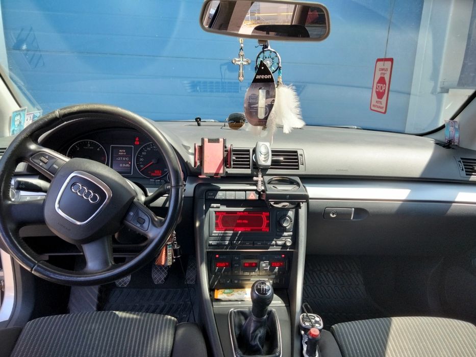 Vând Audi A4 B7.
