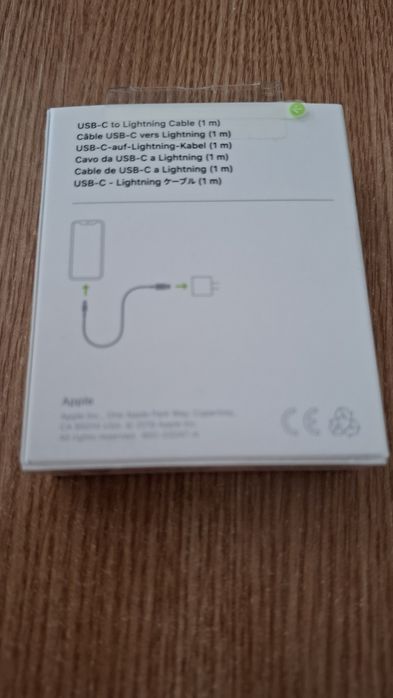 Cablu iPhone iPad original. Căști iPhone originale
