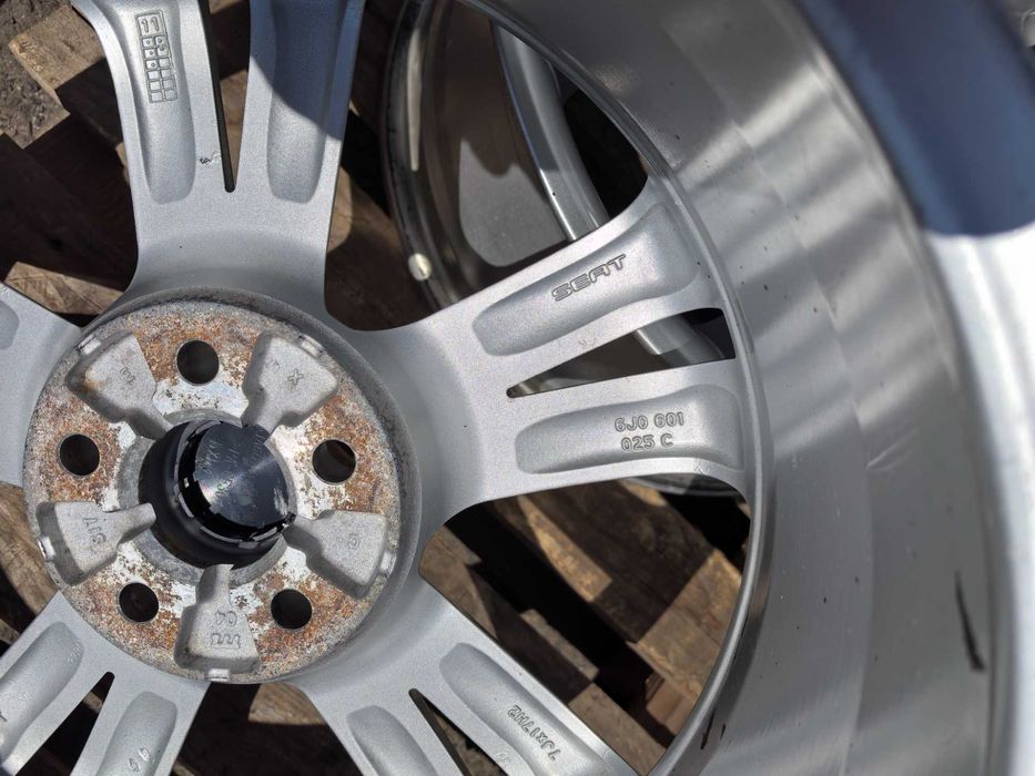 17 цола 5 х 100 мм Сеат / Шкода / Фолксваген - 7 Инча / ЕТ 43