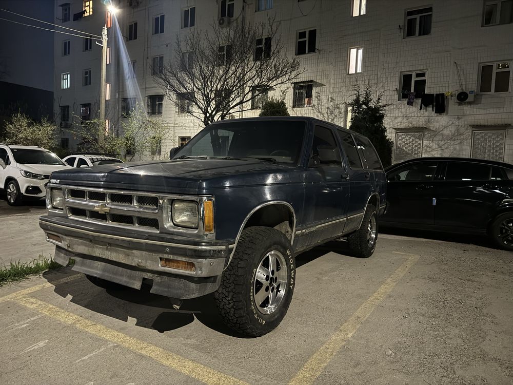 Продам шевролет блазер chevrolet blazer