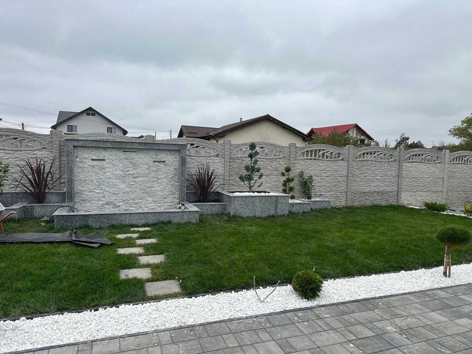 Amenajari gradini cu sistem de stropire automat, gazon, arbori, flori