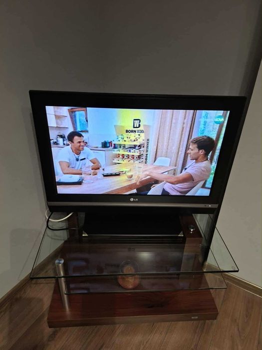 Телевизор LG 32 инча