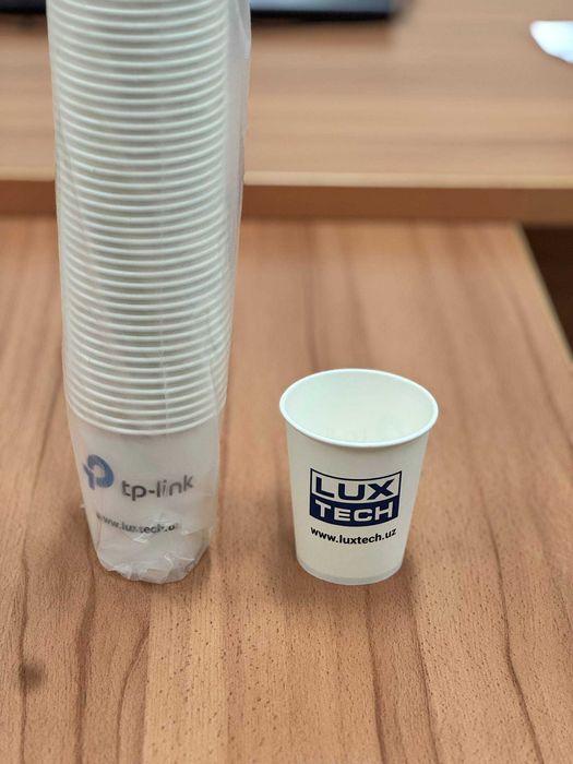 Стаканчики одноразовые брендированные "LuxTech" 225мл