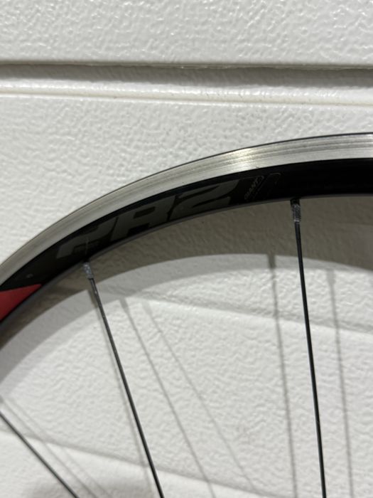 Roata fata cursiera Giant PR2 28” 700c