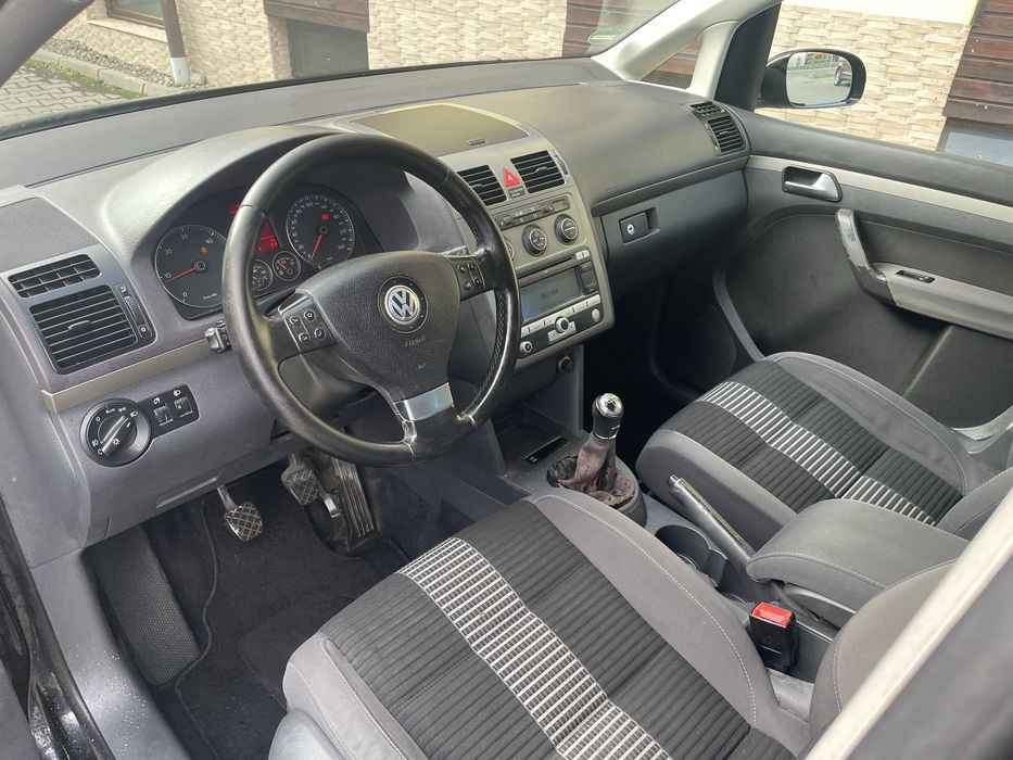 Vw Touran 1.9 Tdi 105cp-UNITED-Climatronic-Navi-Tempomat-Xenon !