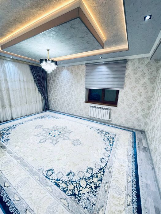 Uy srochna sotiladi 104 m2