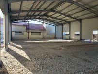 Vand hale metalice industriale asigură transport