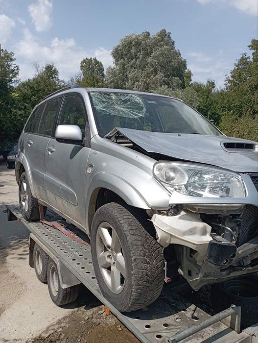 Toyota Rav4 на части
