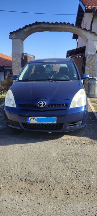Продавам Toyota Corolla verso